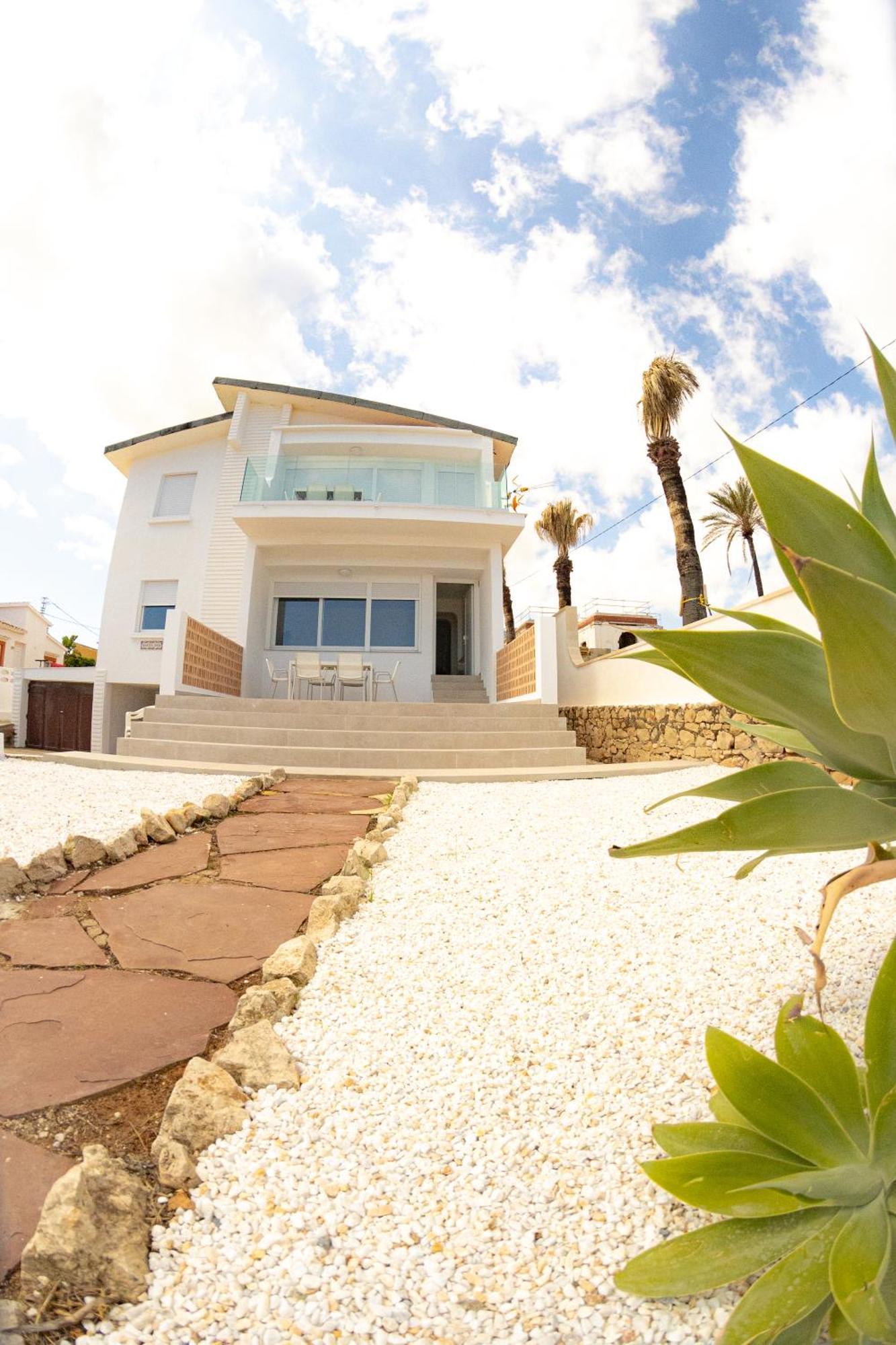 Vistas Y Terraza Panoramica Frente Al Mar En Denia, Las Rotas 外观 照片